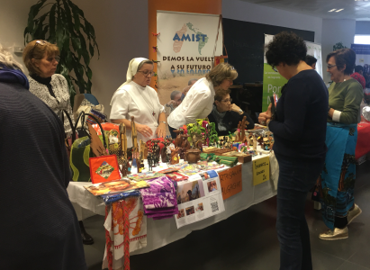 19.12.13 Celebrado el Mercadillo y Rifa Solidaria de OHL_2 19.12.13 Celebrado el Mercadillo y Rifa Solidaria de OHL_2